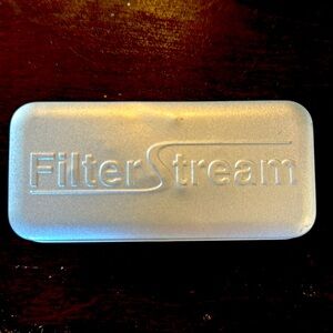 Personal Air Purifier AirTamer Rechargeable